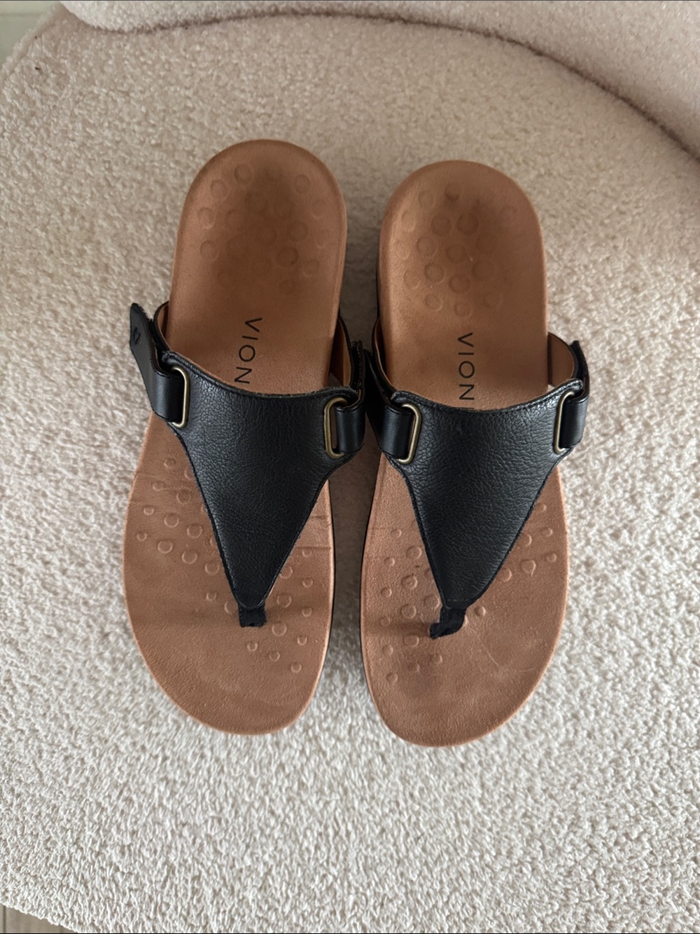 Vionic Black Thong Slide Sandals with Brown Footbed